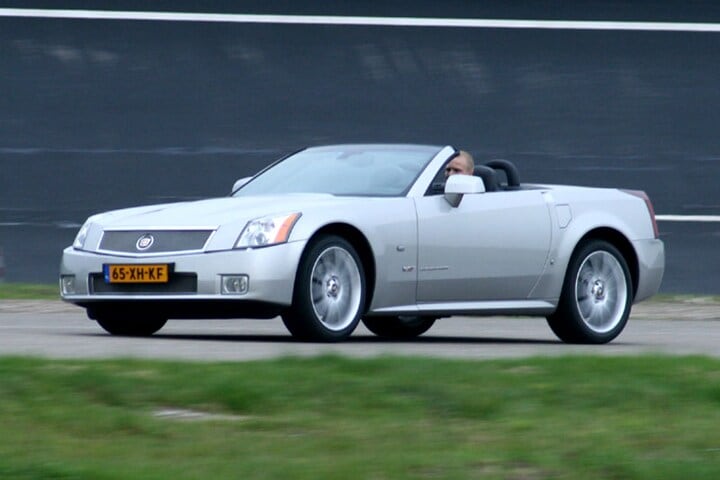Cadillac XLR-V