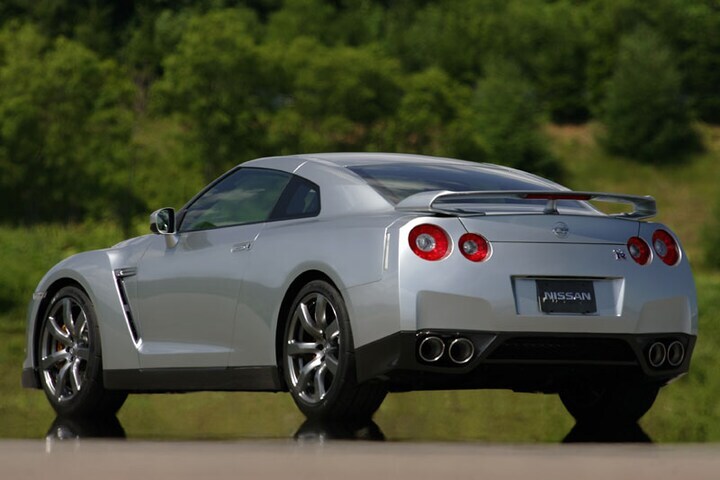 Nissan GT-R