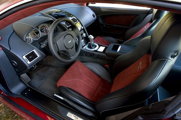 Aston Martin DBS