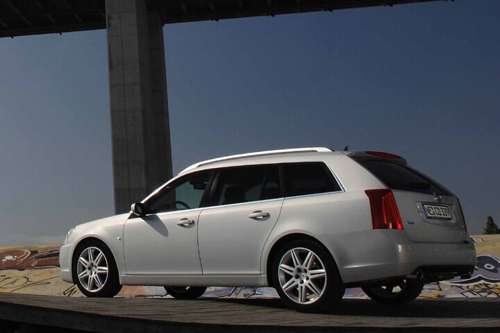 Cadillac BLS Wagon