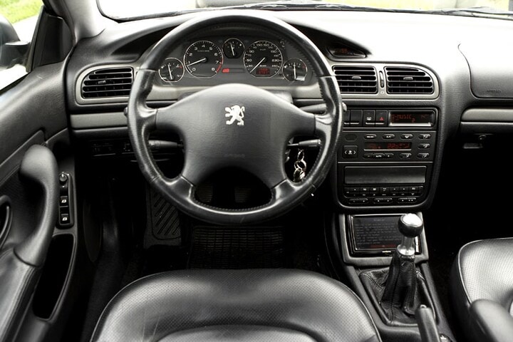 Klokje rond Peugeot 406 Coupé 3.0 V6