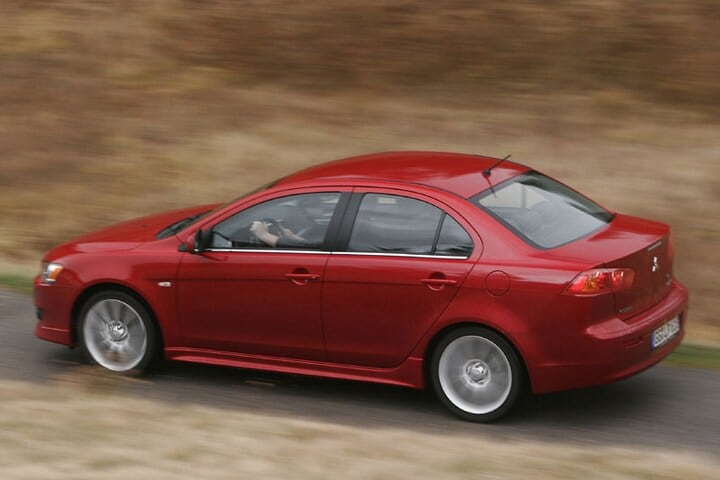 Mitsubishi Lancer