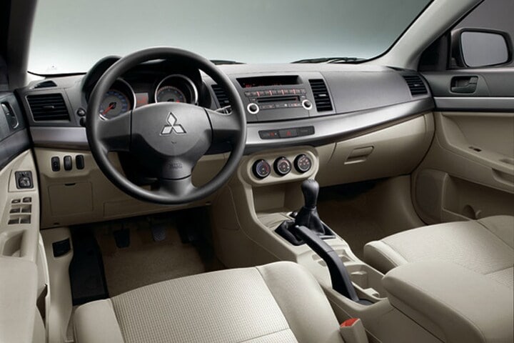 Mitsubishi Lancer