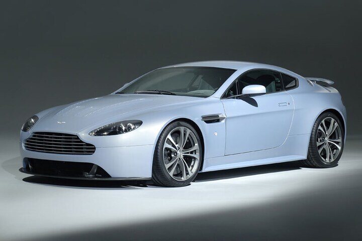 Aston Martin V12 Vantage RS Concept car