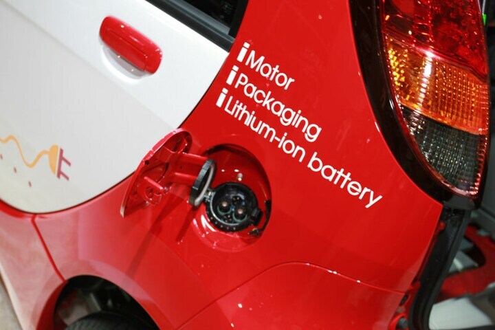 Mitsubishi i EV