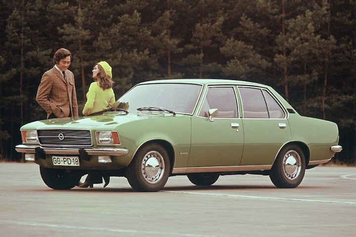 Opel Rekord D, Luxus, 1972-1977