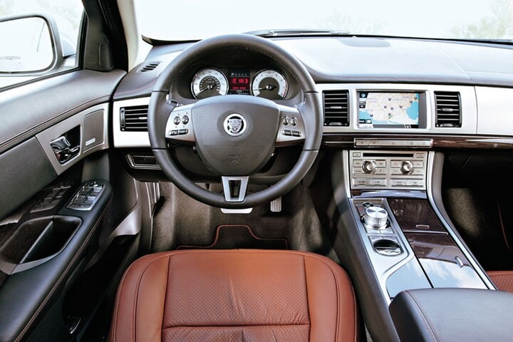 Jaguar XF