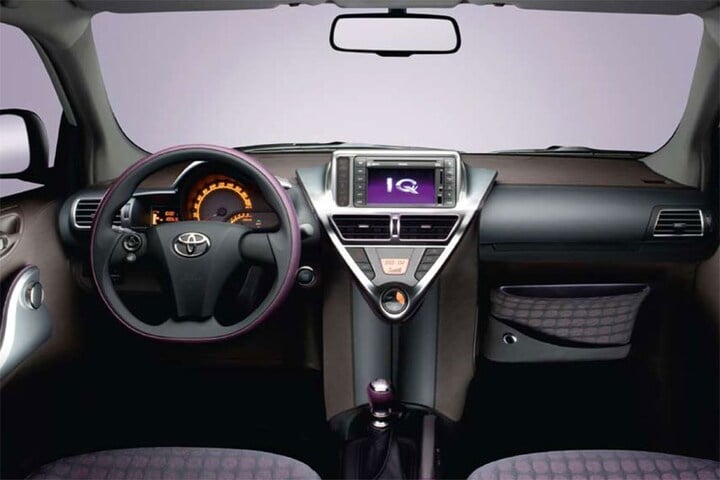 Toyota iQ