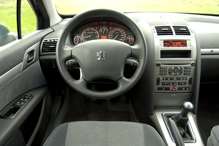Peugeot 407 ST 1.8-16V