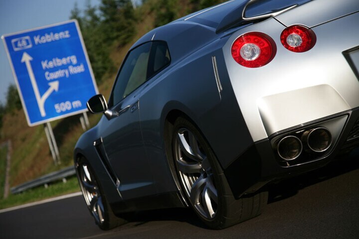 Nissan GT-R