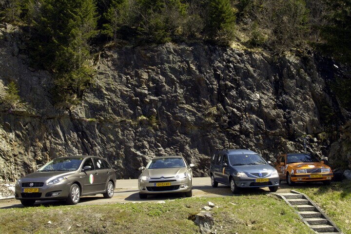Fiat Croma-Citroën C5-Dacia Logan-Volvo 460