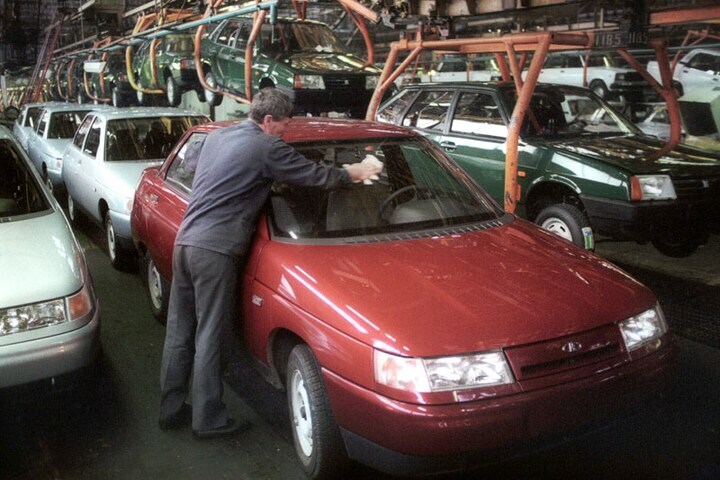 Lada-productie in Togliatti 1999 | Foto: ANP/AFP