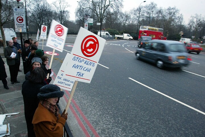 Protest tegen Congestion Charge (foto: EPA)