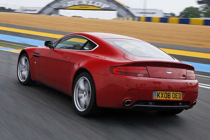 Aston Martin V8 Vantage