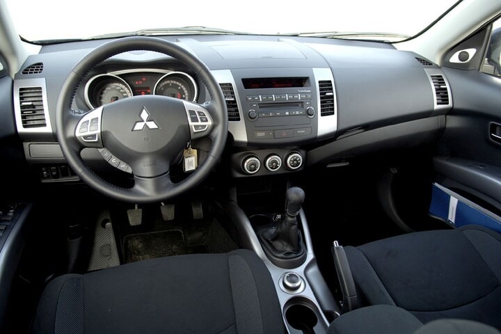 Mitsubishi Outlander 2.0 Di-D Intense+