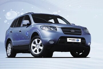 Hyundai Santa Fe BlueHybrid