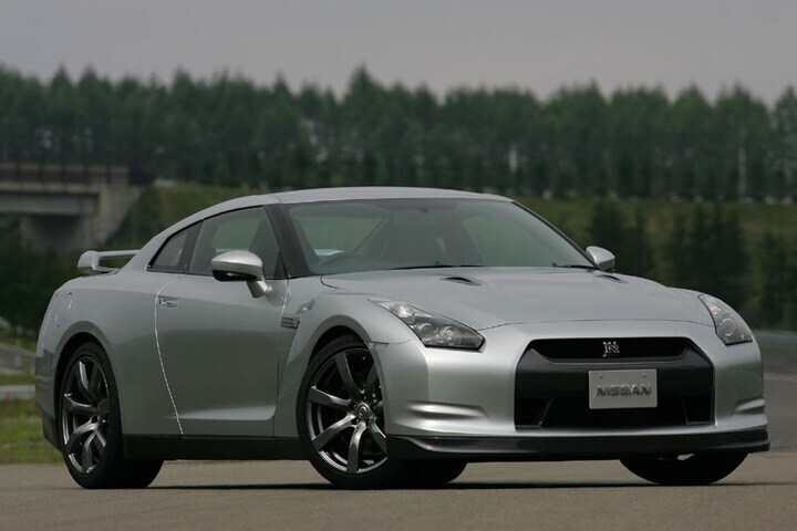 Nissan GT-R