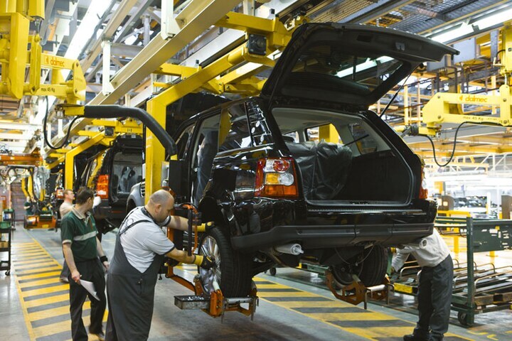 Land Rover Range Rover Sport in aanbouw
