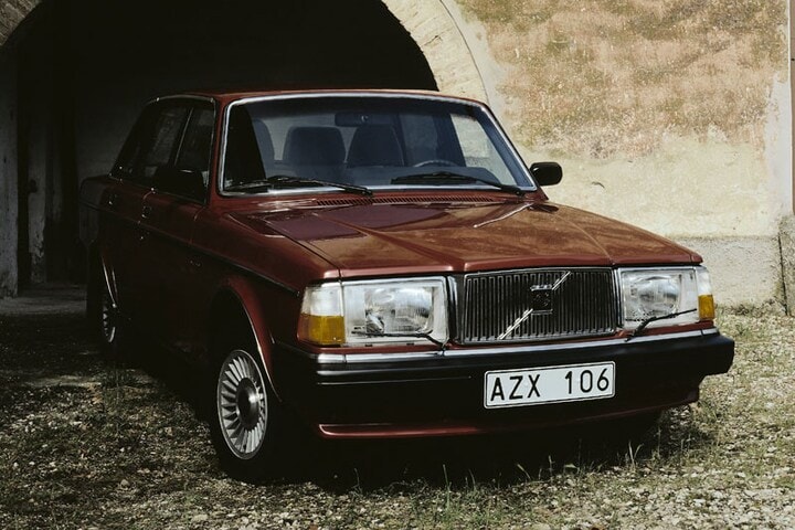 Volvo 264