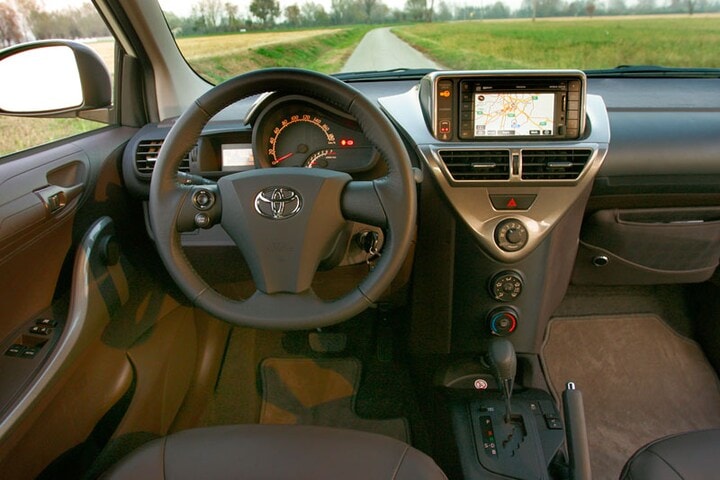 Toyota iQ