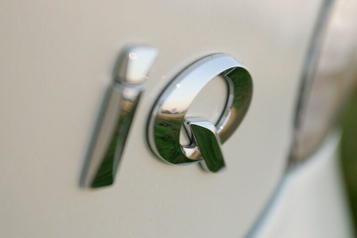 Toyota iQ