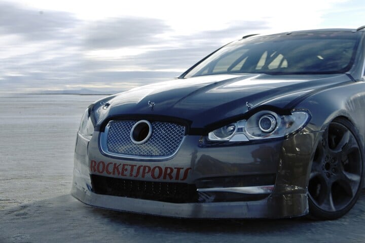 Jaguar XFR Bonneville zoutvlakte-racer