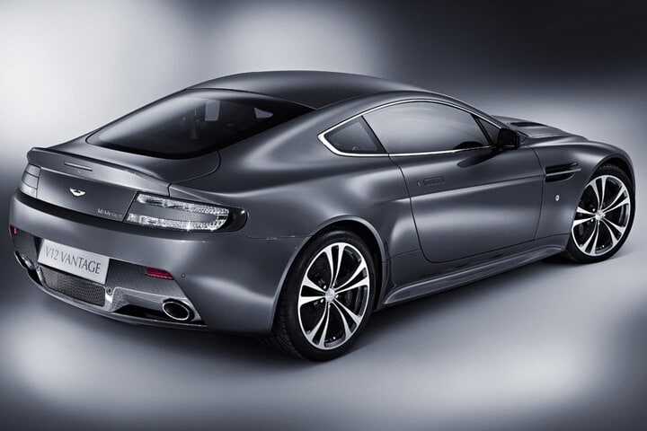 Aston Martin V12 Vantage