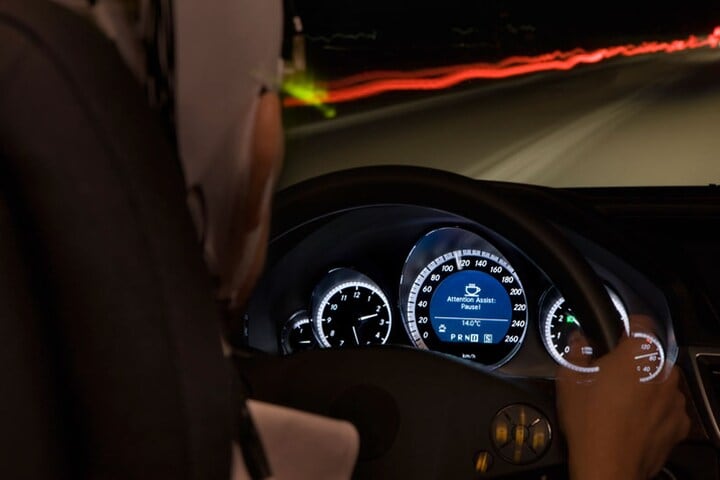Mercedes-Benz E 350 CGI