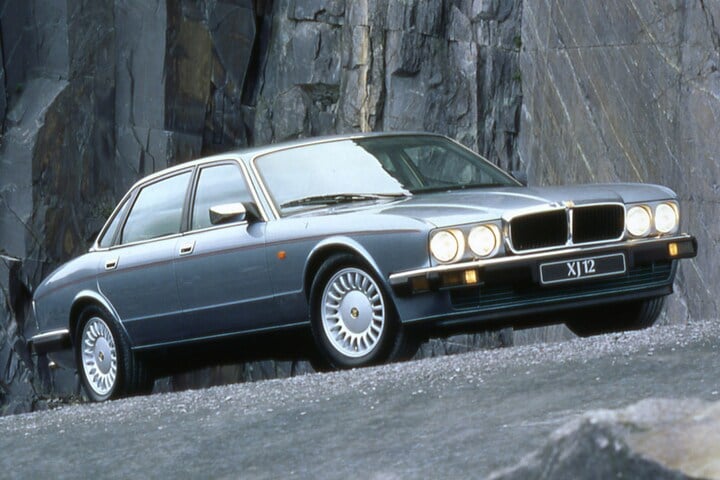 Jaguar XJ12