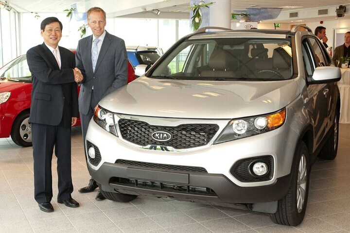 Kia Sorento bij opening Kia Motors Nederland