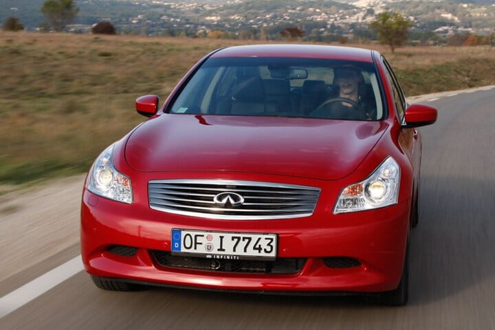 Infiniti G37