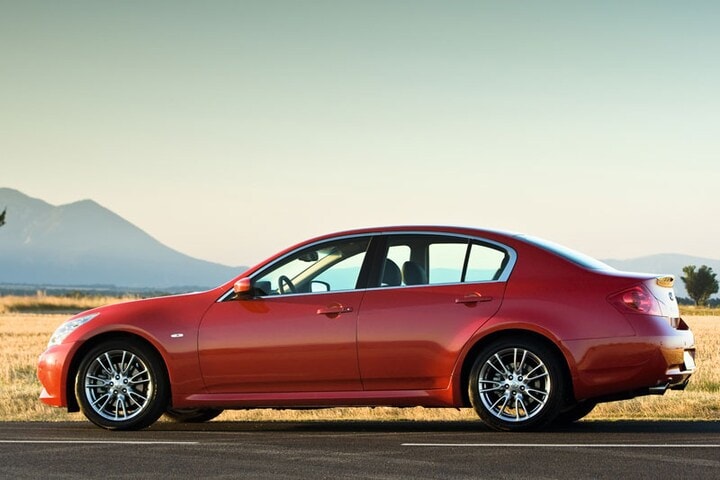 Infiniti G37