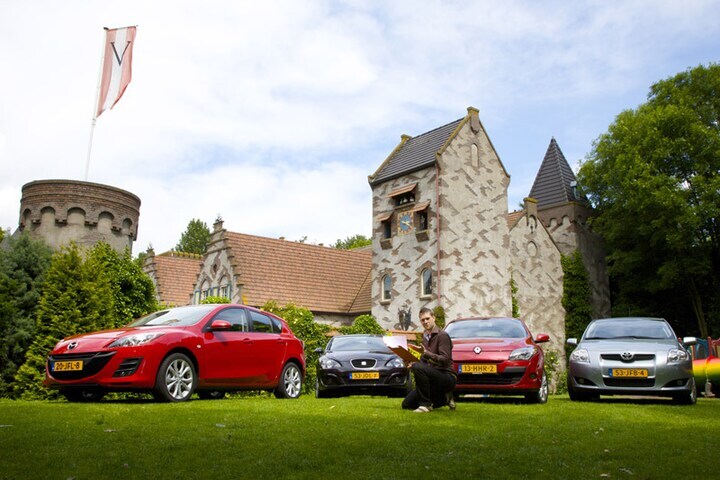 Mazda 3 1.6-Mégane 1.6 16VSeat Leon TSIToyota Au