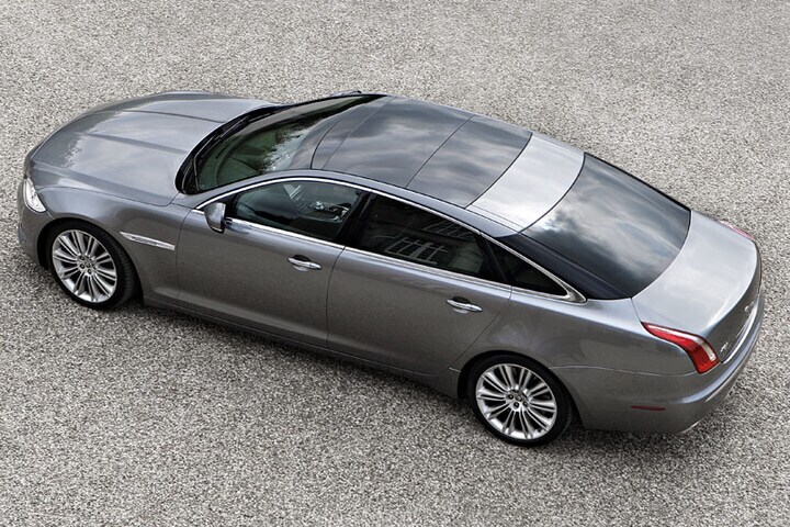 Jaguar XJ