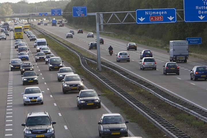 File op de A325 | Foto: ANP