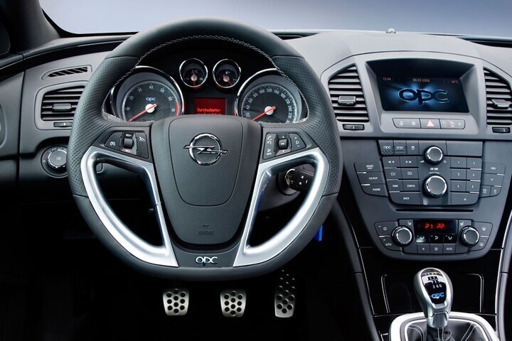 Opel Insignia OPC