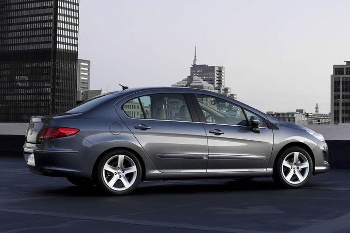 Peugeot 408