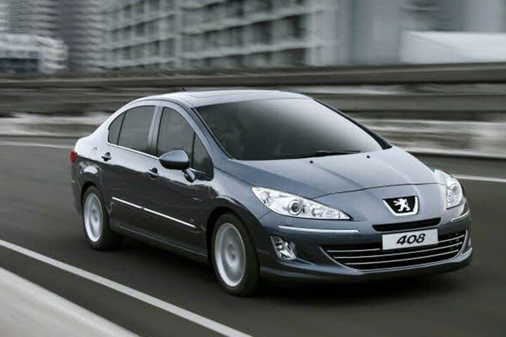 Peugeot 408