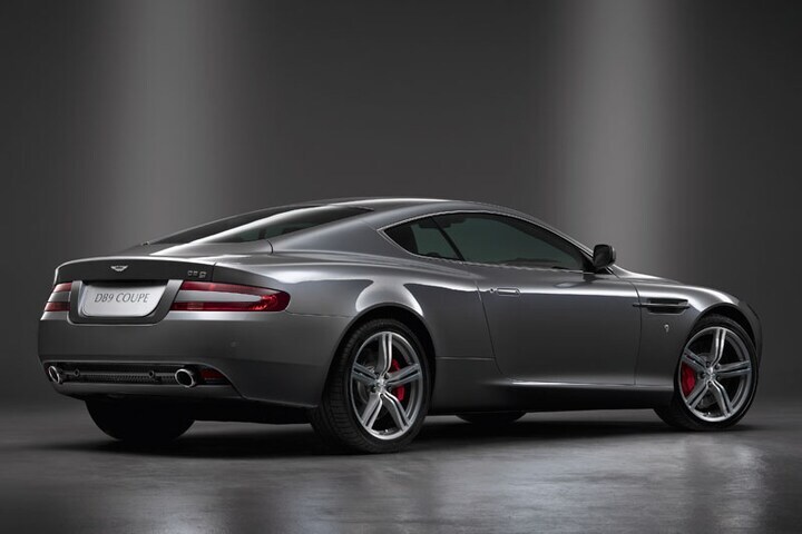 Aston Martin DB9