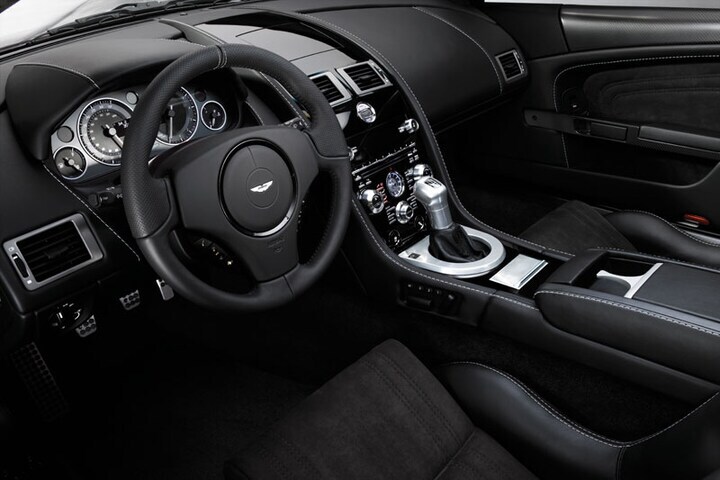 Aston Martin DBS