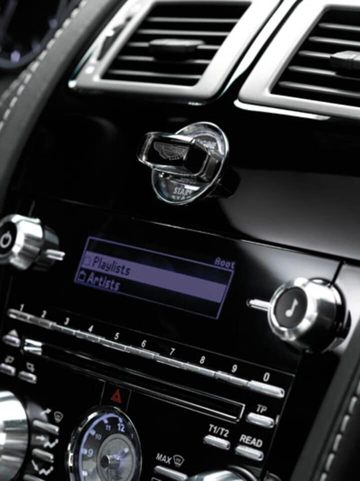 Aston Martin DBS