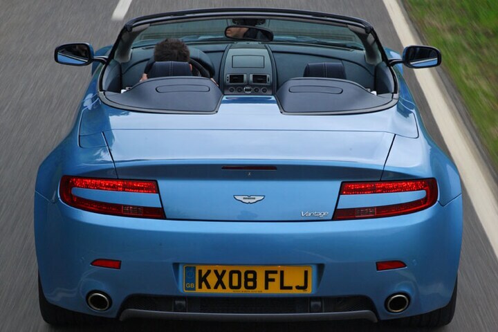 Aston Martin V8 Vantage Roadster