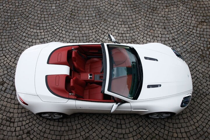 Aston Martin V8 Vantage Roadster