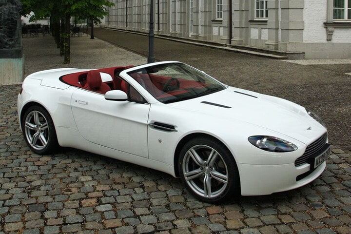 Aston Martin V8 Vantage Roadster