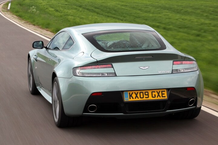 Aston Martin V12 Vantage