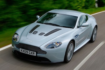 Aston Martin V12 Vantage