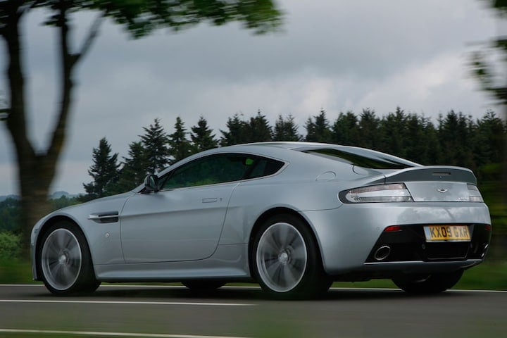 Aston Martin V12 Vantage