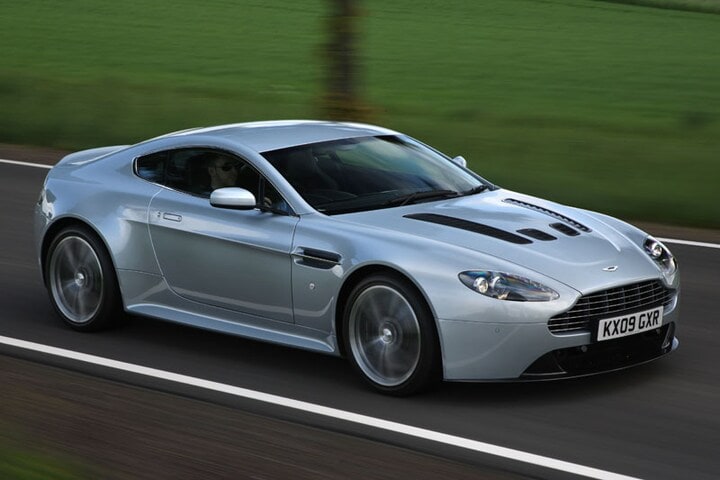 Aston Martin V12 Vantage