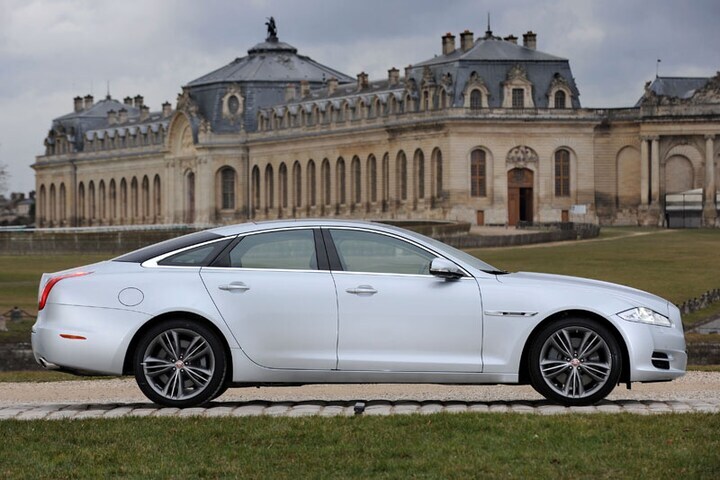 Jaguar XJ