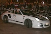 Gumball 3000 op Waterlooplein (foto: Roland Tameli